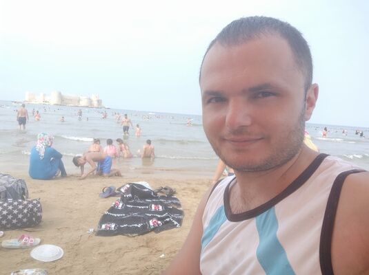  ,   Raul, 38 ,   ,   , c 