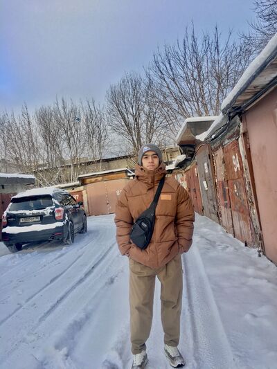  New York City,   , 25 ,   ,   