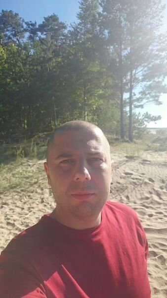  ,   Jevgeni, 41 ,   ,   , c 