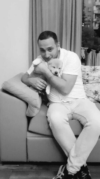  ,   Rezi, 37 ,   ,   