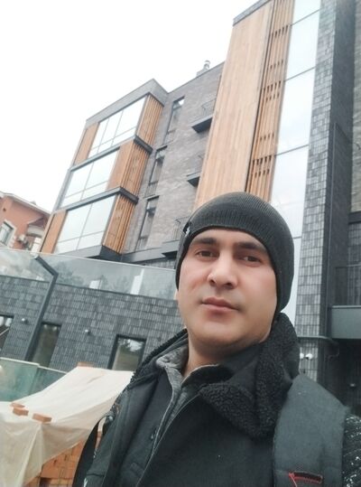  ,   Eziz, 28 ,   ,   