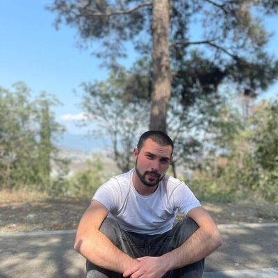  ,   Aleqsandre, 30 ,   ,   