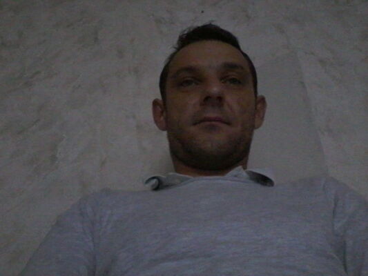  ,   Kamil, 39 ,   