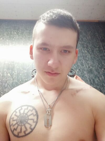  ,   Ruslan, 20 ,   ,   