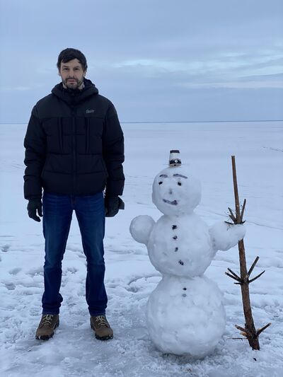  ,   Oleg, 42 ,   ,   , c , 