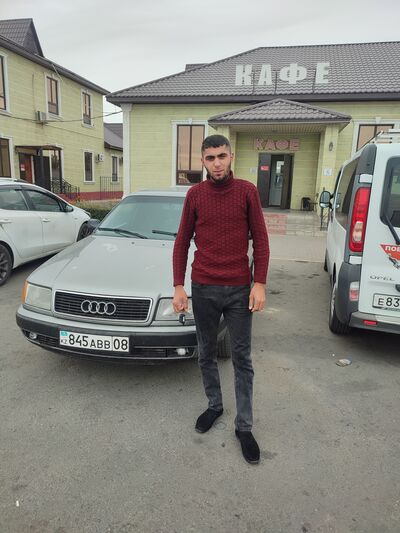  ,   Mamed, 29 ,   ,   