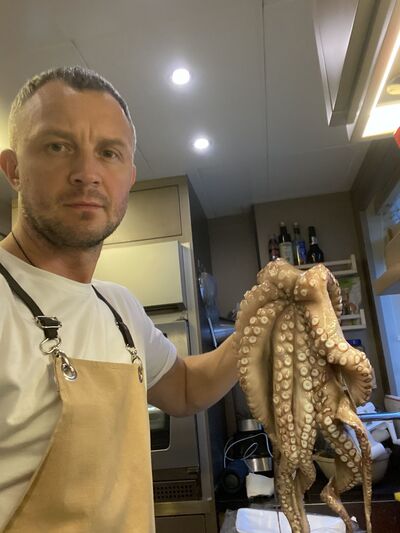  ,   Alex, 39 ,   ,   