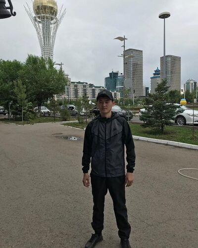  ,   Ernur, 32 ,   ,   , c 
