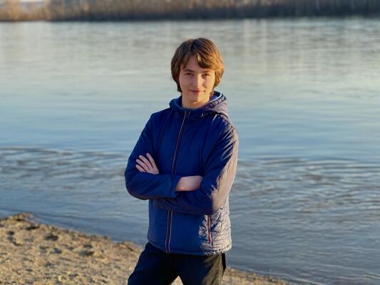  -,   Alex, 22 ,   ,   , 