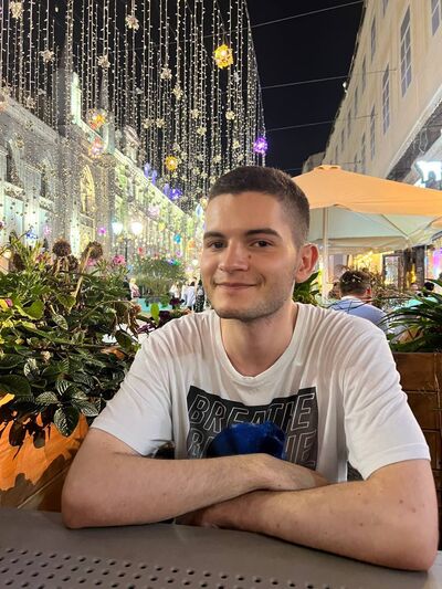  ,   Denis, 25 ,   ,   , c , 