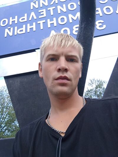  ,   Viktor, 37 ,   ,   , c 