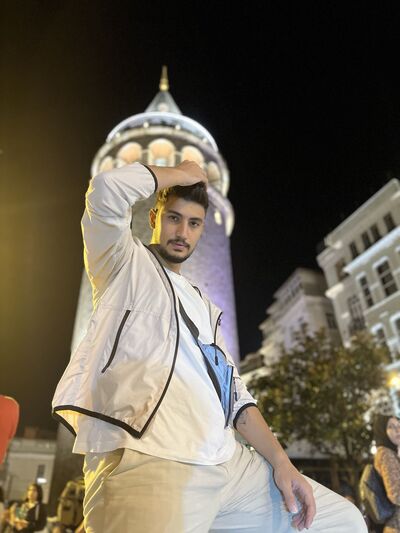  ,   Baris, 25 ,   ,   