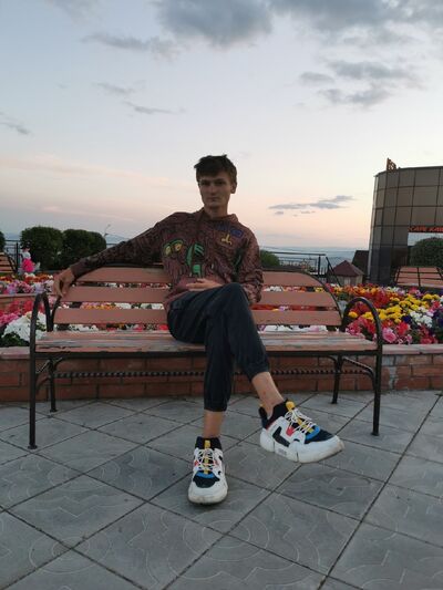  -,   Ivan, 21 ,  