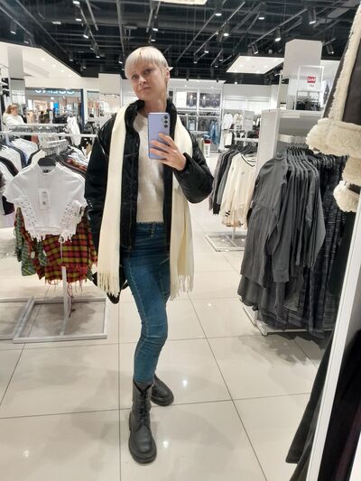  ,   Ekaterina, 37 ,   ,   