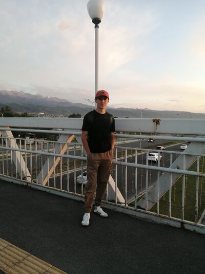  ,   Sarush, 33 ,   ,   