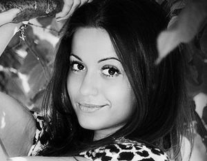  ,   Nezrin, 30 ,  