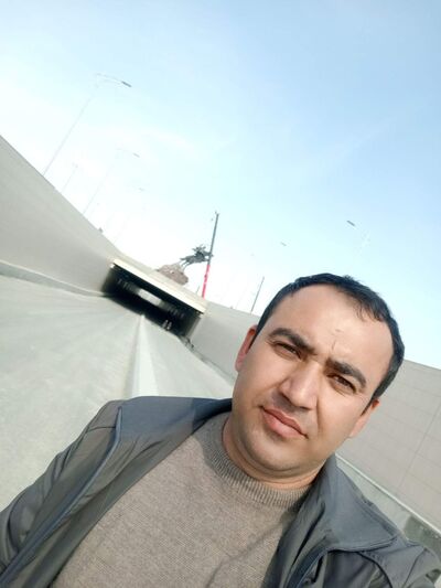  ,   Gentleman, 32 ,   ,   