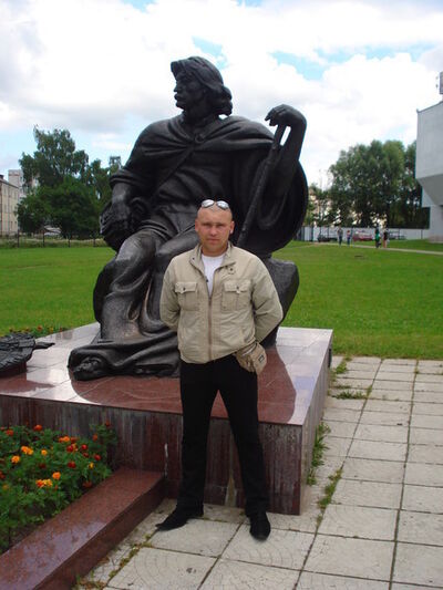  ,   Anton, 41 ,   