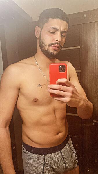  ,   Adam alaoui, 29 ,   ,   
