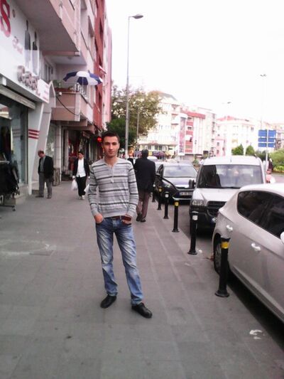  ,   Gio, 39 ,   