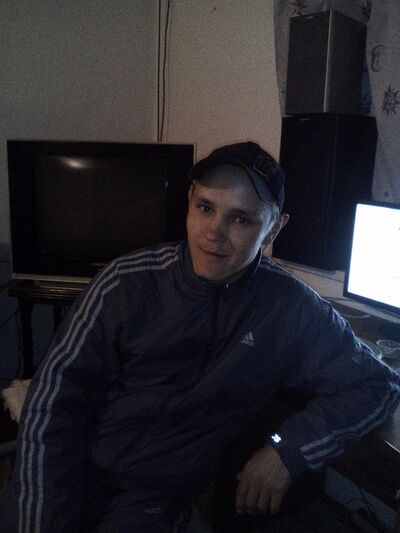  ,   REZNIK, 32 ,   ,   , c 
