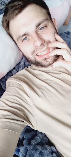  ,   Maxim, 28 ,   ,   