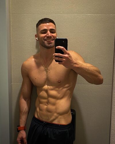  ,   Artem, 29 ,   ,   