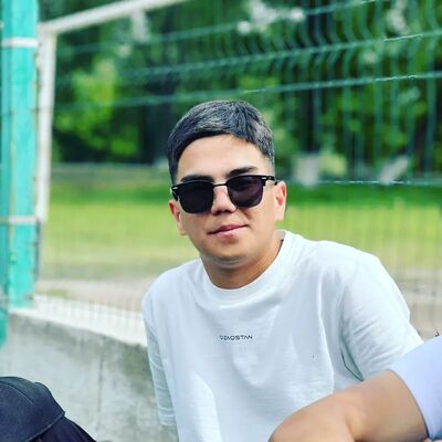  ,   Sultan, 27 ,  
