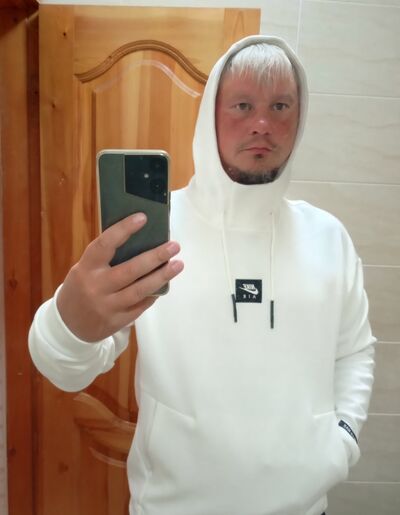  ,   Denis, 42 ,   ,   , c , 