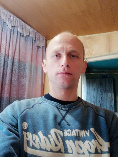  ,   Ruslan, 51 ,   ,   , c 