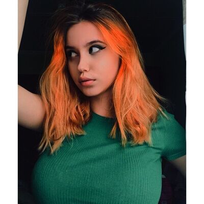  ,   Nimfomanka, 25 ,   ,   