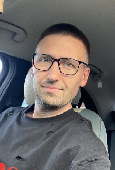  ,   Max, 37 ,   ,   