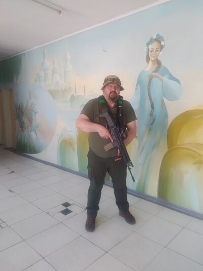  ,   Goga, 46 ,   ,   