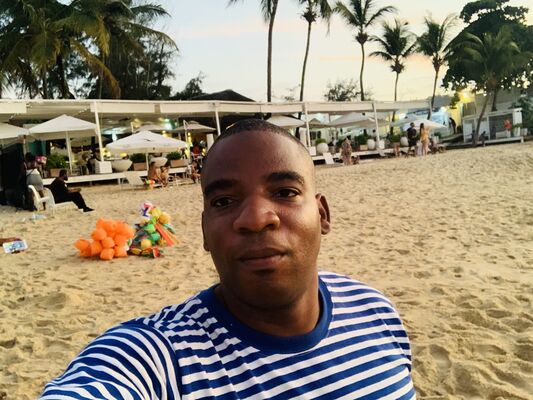  ,   Alexandre, 33 ,   ,   