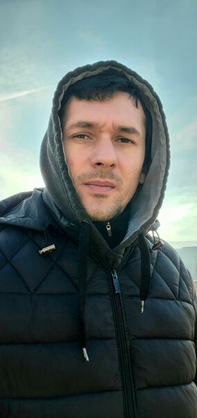  ,   Gio, 32 ,   ,   