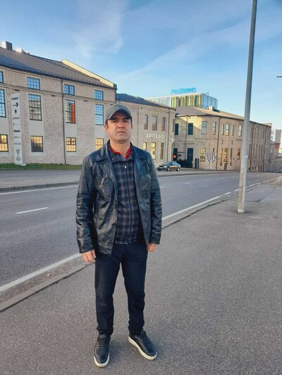  ,   Ubaidullo, 42 ,   ,   