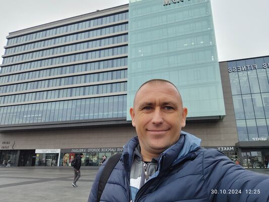  ,   Leonid, 43 ,   ,   , c , 