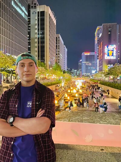  ,   Vadim, 30 ,   