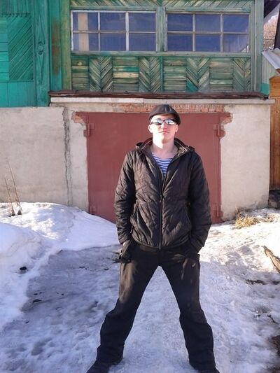  ,   Stas, 32 ,   