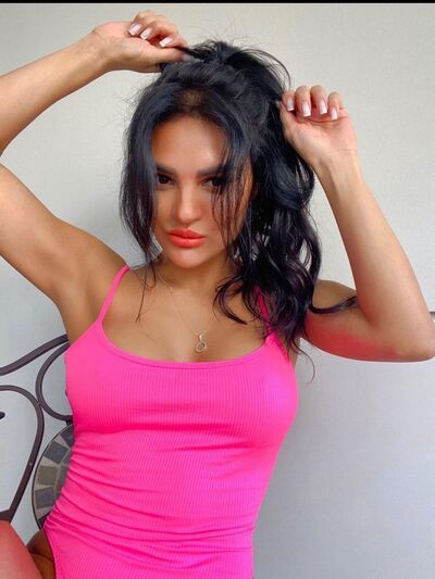  ,   Amina, 24 ,   ,   