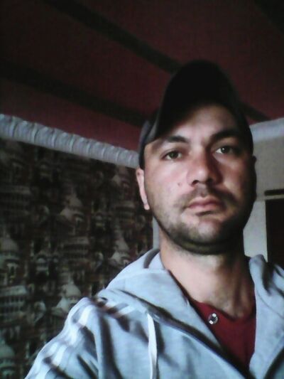  ,   Ernik, 36 ,   