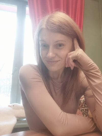  ,   Marina, 39 ,   c 