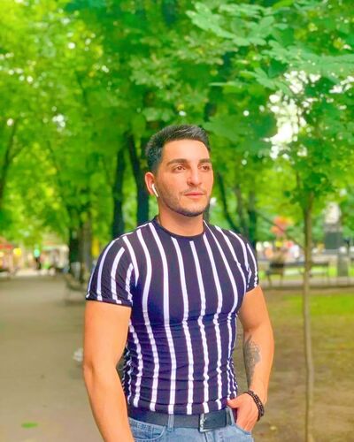  ,   Deli, 33 ,   c 