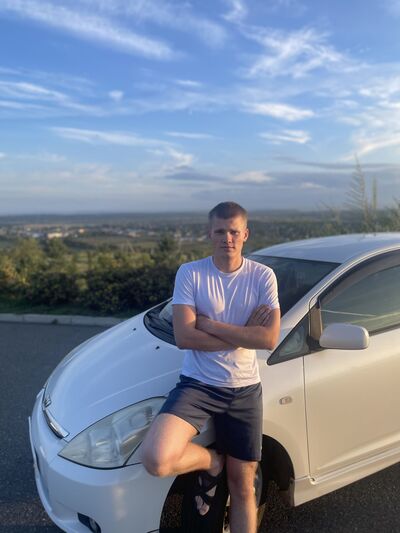  ,   Artem, 20 ,   ,   