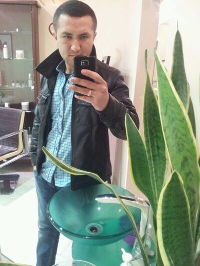  ,   Sharif, 33 ,   ,   