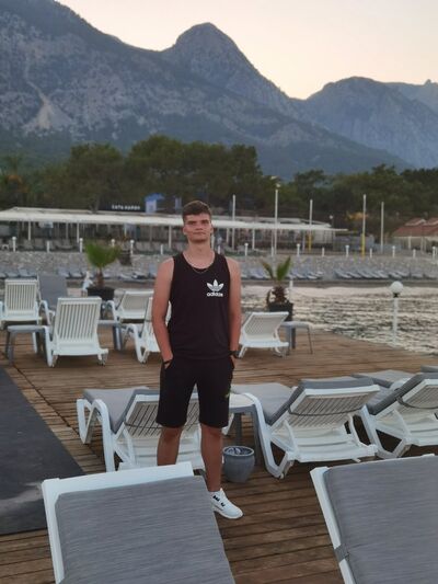  ,   Nikita, 21 ,   ,   , 