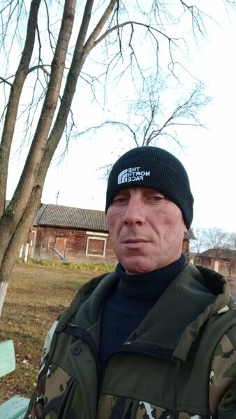  ,   Andrei, 40 ,     
