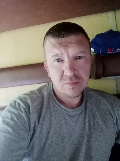  ,   Alexander, 46 ,   ,   