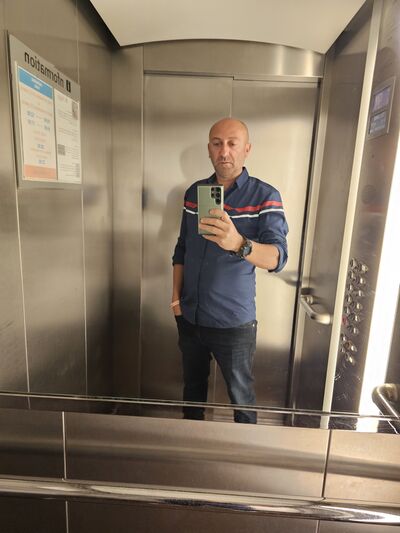  ,   Valeri, 46 ,   ,   