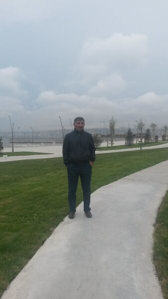  ,   Elxan, 51 ,  